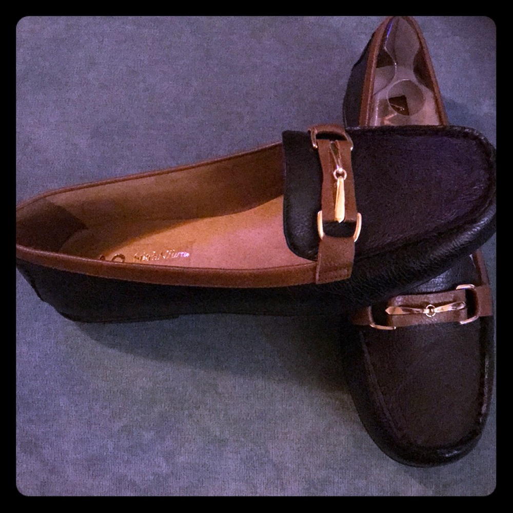 Aerosoles memory foam loafers